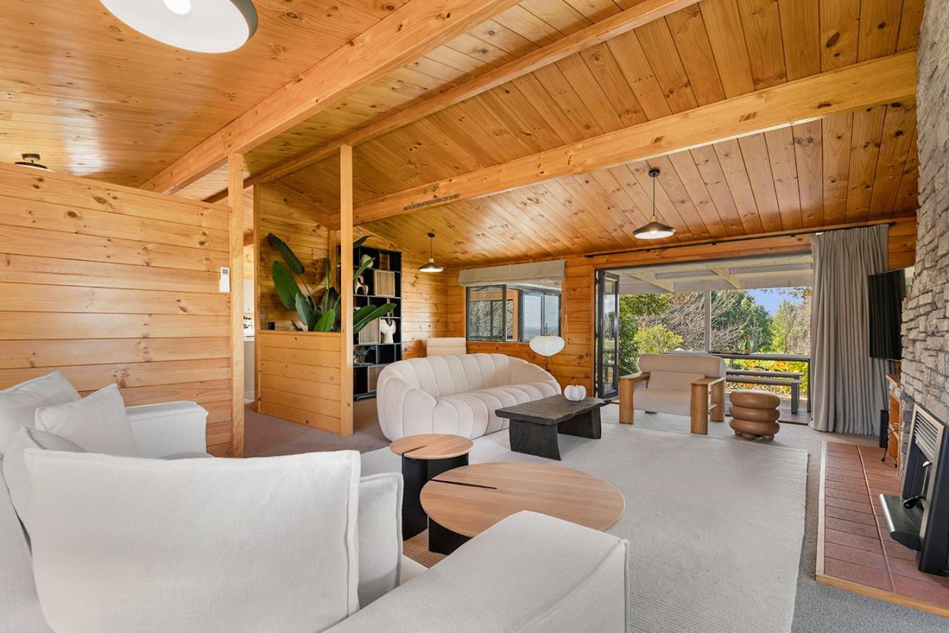 Mountviews Lodge Taupo Exterior foto